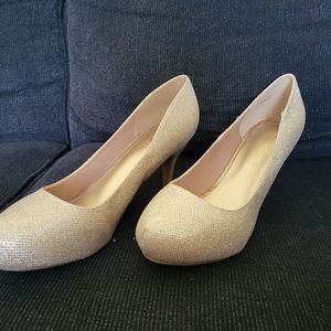 Gold Glitter Dream Pair Pumps